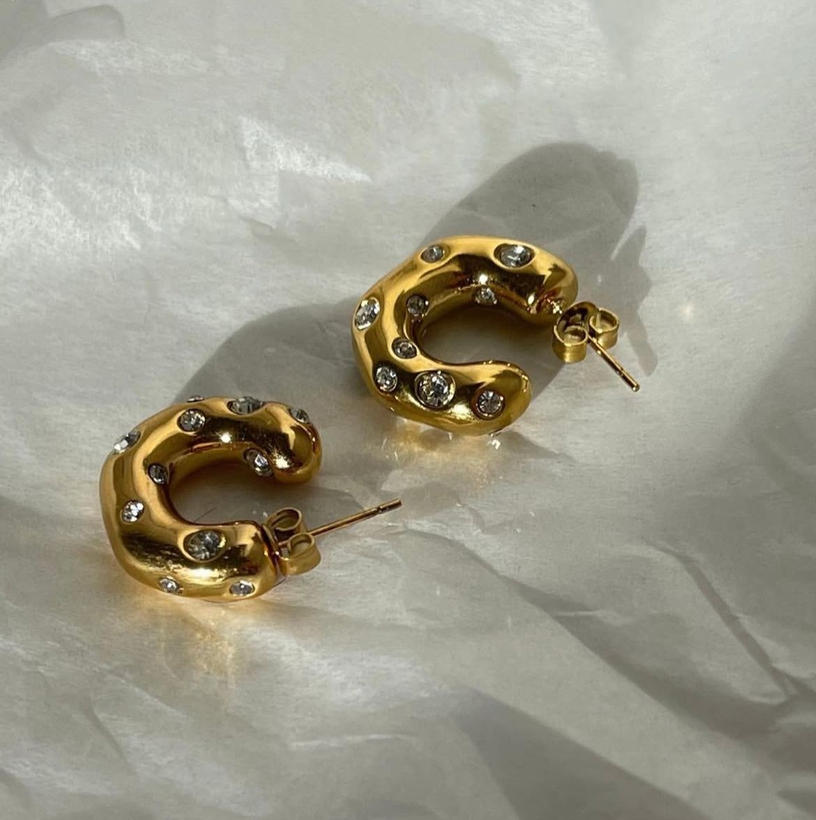 PEALRS HOOPS