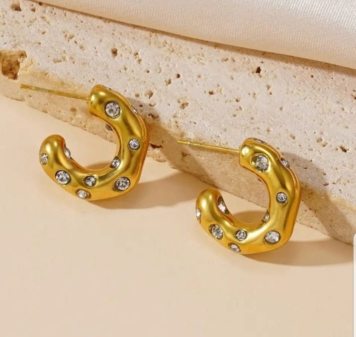 PEALRS HOOPS